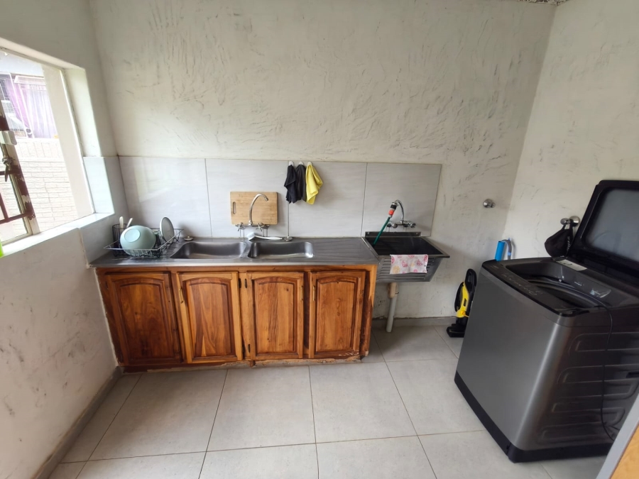 3 Bedroom Property for Sale in Safari Gardens North West